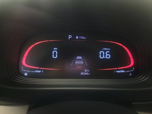 Used 2023 Hyundai Venue SEL FWD image 23