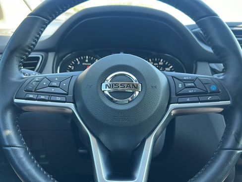 Used 2021 Nissan Rogue Sport SL w/ Premium Package image 27