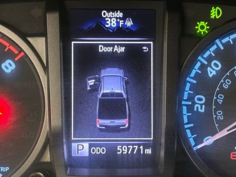 Used 2020 Toyota Tacoma TRD Sport w/ TRD Premium Sport Package image 22