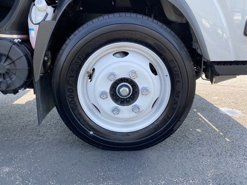 New 2024 Chevrolet Low Cab Forward image 24