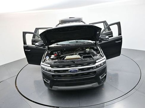 Used 2022 Ford Expedition Limited image 38