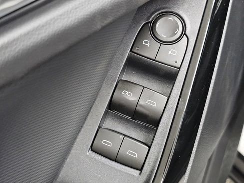 New 2026 Chevrolet Equinox LT w/ Safety and Technology Package FWD image 31