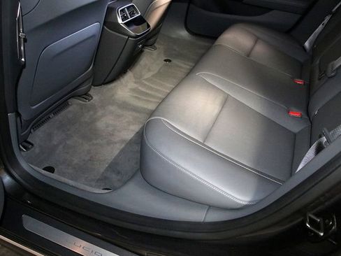 Used 2024 Lucid Air Touring image 30