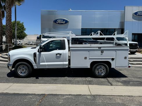 New 2025 Ford F350 XL w/ XL Chrome Package RWD image 3