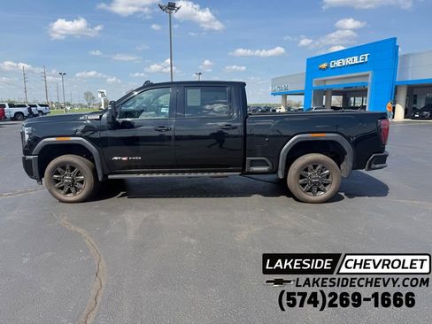 Used 2024 GMC Sierra 2500 AT4 w/ AT4 Premium Plus Package AWD/4WD image 1