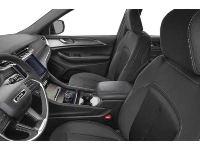 New 2027 Jeep Grand Cherokee L 2WD image 8