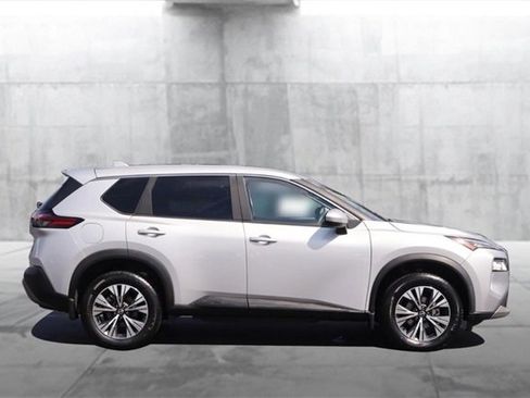 Certified 2023 Nissan Rogue SV image 5