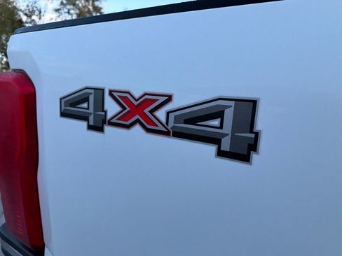 Used 2025 Ford F350 XLT image 12