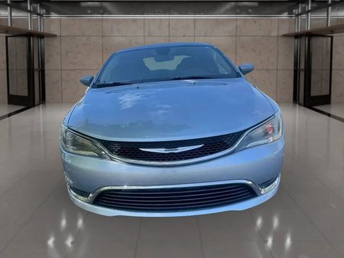 Used 2015 Chrysler 200 Limited image 9