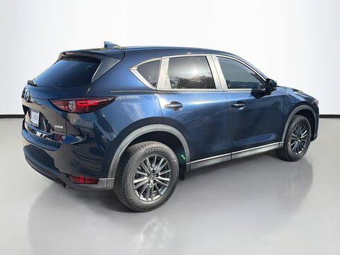 Used 2017 MAZDA CX-5 Touring image 3