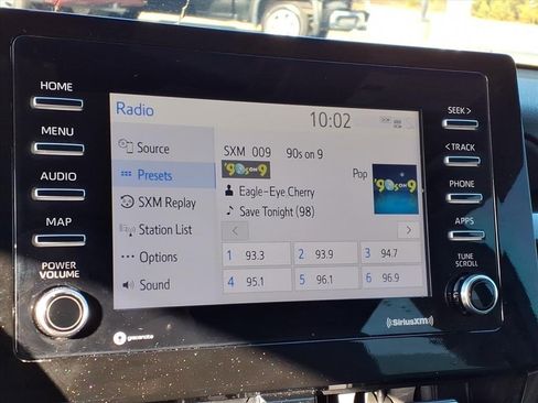 Used 2023 Toyota Camry SE image 19