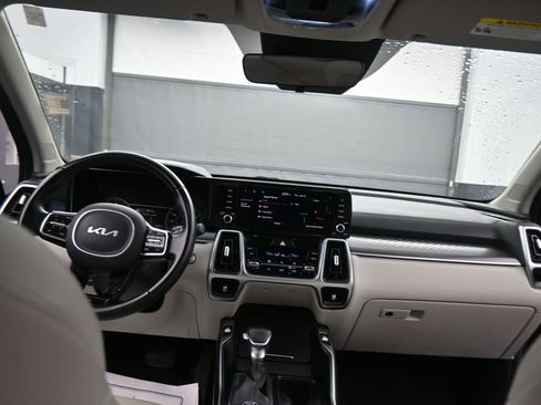 Used 2022 Kia Sorento S w/ Panoramic Sunroof Package image 44