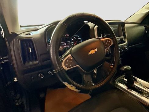 Used 2017 Chevrolet Colorado LT w/ LT Convenience Package AWD/4WD image 12