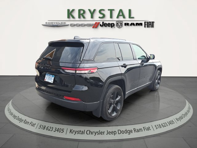 Certified 2024 Jeep Grand Cherokee Altitude AWD/4WD image 7