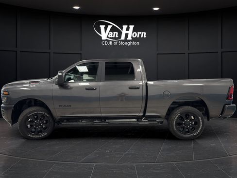 Used 2025 RAM 2500 Big Horn AWD/4WD image 4
