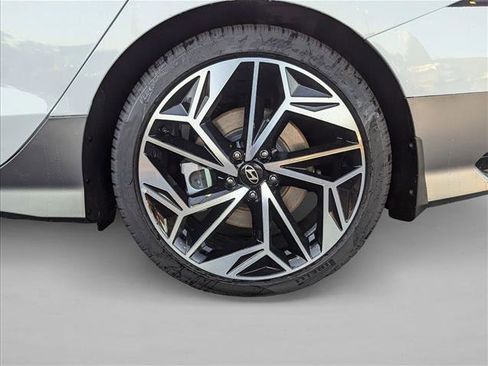 New 2025 Hyundai Ioniq 6 SEL image 9