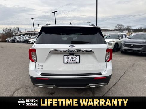 Used 2024 Ford Explorer XLT w/ Equipment Group 202A image 7