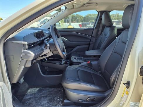 New 2025 Ford Mustang Mach-E Premium image 18