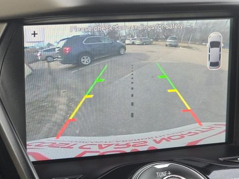 Used 2017 Ford Escape Titanium image 11