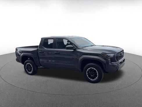 Used 2025 Toyota Tacoma TRD Off-Road AWD/4WD image 2