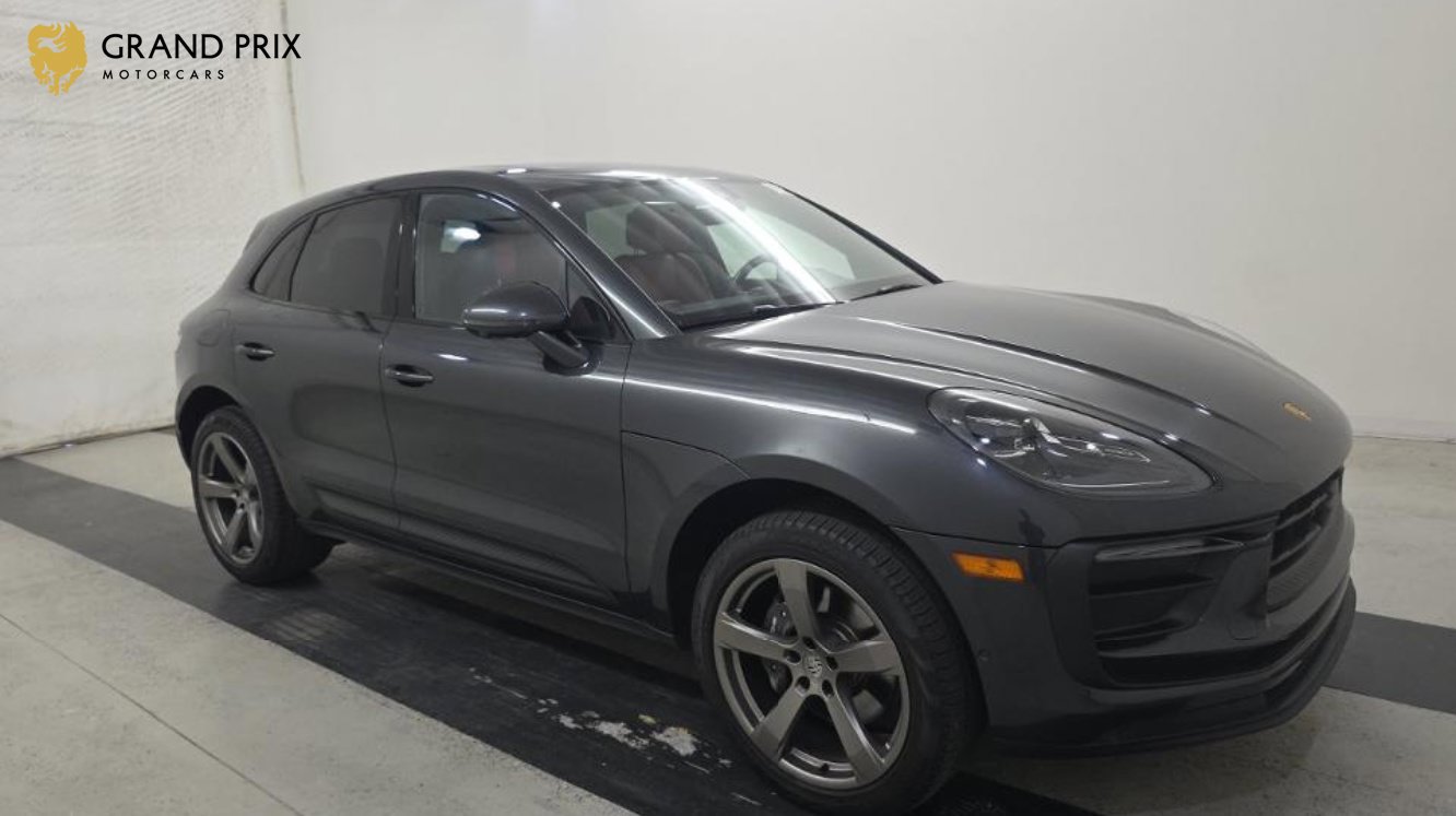 Used 2024 Porsche Macan w/ Premium Plus Package AWD/4WD image 1