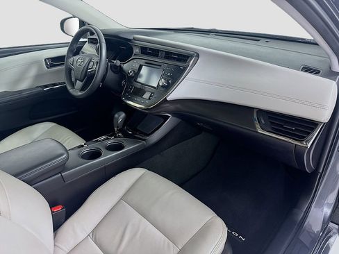 Used 2018 Toyota Avalon XLE Premium w/ Carpet Mat Package image 28