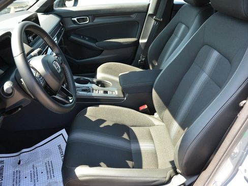 Used 2025 Honda Civic Sport image 7