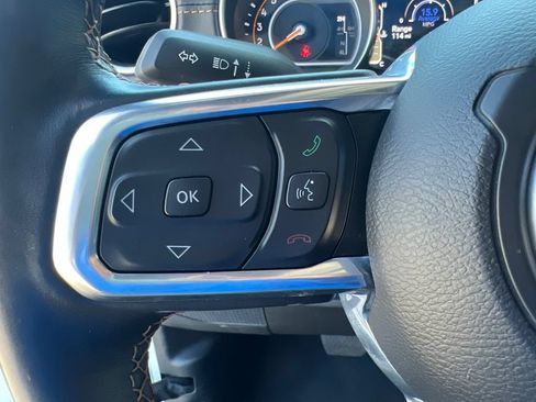 Used 2021 Jeep Wrangler Unlimited Sahara AWD/4WD image 12