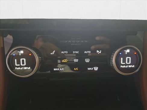 New 2026 Jaguar F-PACE R-Dynamic S image 22