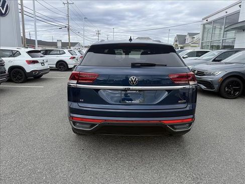 Certified 2020 Volkswagen Atlas Cross Sport SE image 5