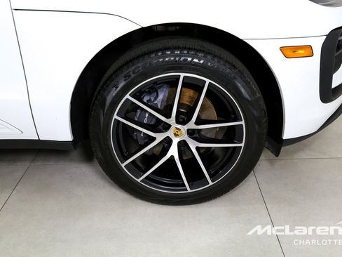 Used 2024 Porsche Macan w/ Premium Plus Package AWD/4WD image 31