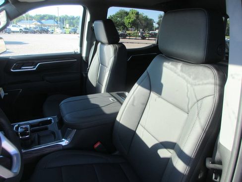 New 2026 GMC Sierra 1500 SLT w/ SLT Premium Plus Package AWD/4WD image 12