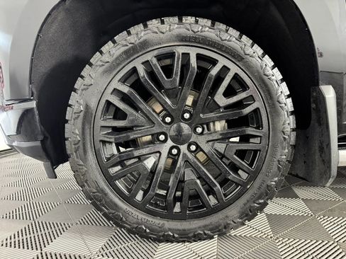 Used 2020 Chevrolet Silverado 1500 High Country w/ Technology Package image 50