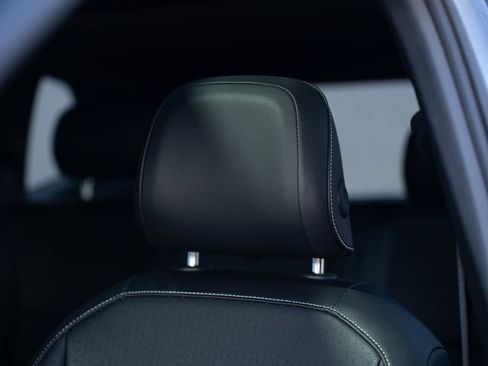 Used 2022 Volkswagen Tiguan SE R-Line image 19