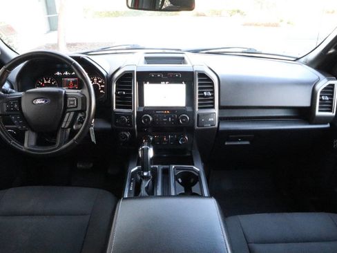 Used 2018 Ford F150 XLT w/ Equipment Group 302A Luxury image 15