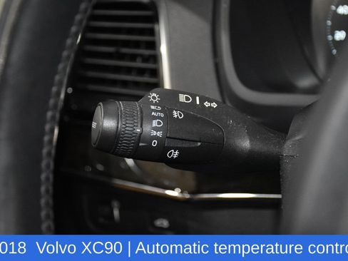 Used 2018 Volvo XC90 T6 Momentum w/ Convenience Package image 10