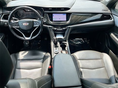 Used 2022 Cadillac XT6 Premium Luxury image 24