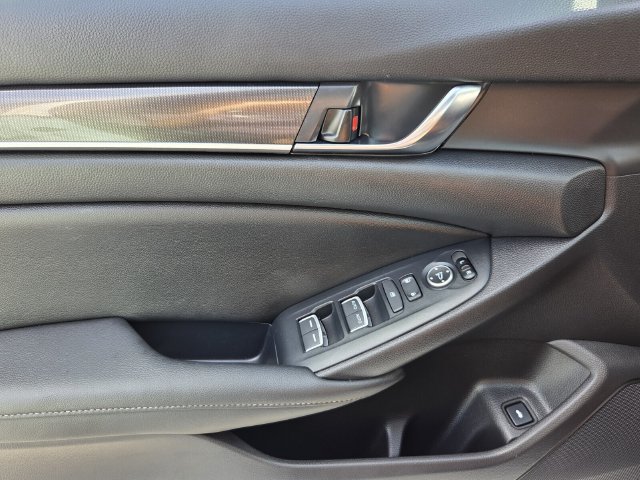 Used 2020 Honda Accord Sport image 18