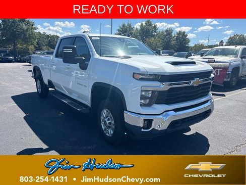 Used 2025 Chevrolet Silverado 2500 LT w/ Convenience Package AWD/4WD image 1