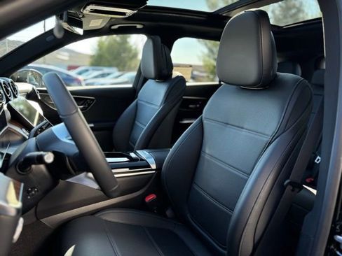 Used 2026 Mercedes-Benz GLC 300 4MATIC image 17