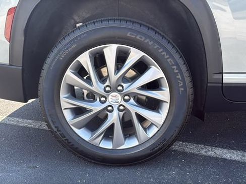 Used 2025 Buick Enclave Preferred FWD image 9