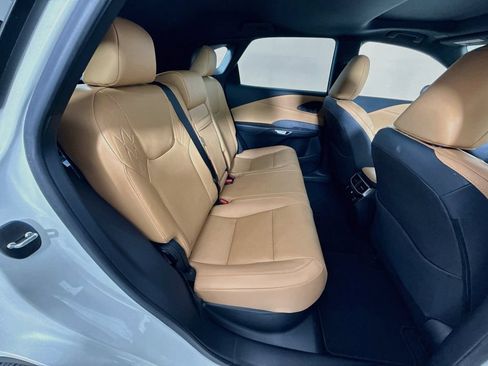Certified 2025 Lexus RX 350 Premium Plus w/ Accessory Package (Z1) FWD image 29