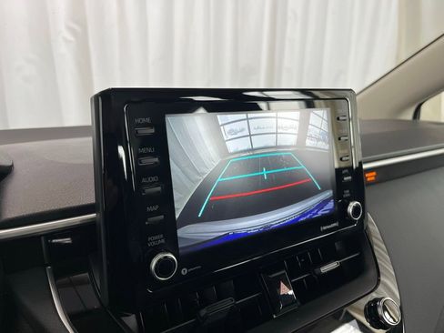 Used 2022 Toyota Corolla LE image 12