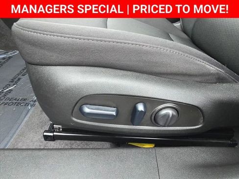 Certified 2024 Chevrolet Malibu LT image 23