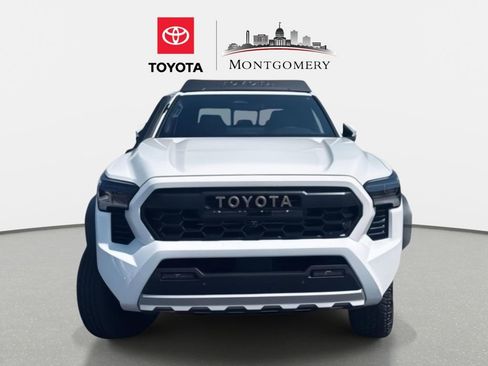 New 2025 Toyota Tacoma Trailhunter image 8