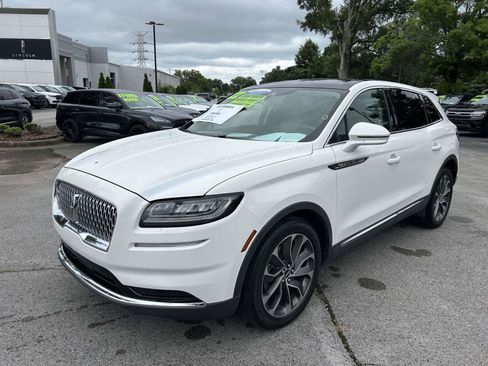 Used 2022 Lincoln Nautilus Reserve AWD/4WD image 9