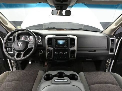 Used 2017 RAM 1500 Classic SLT AWD/4WD image 23