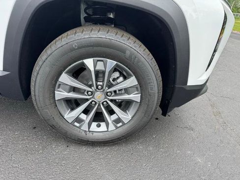 New 2026 Chevrolet Equinox LT w/ Convenience Package II image 4