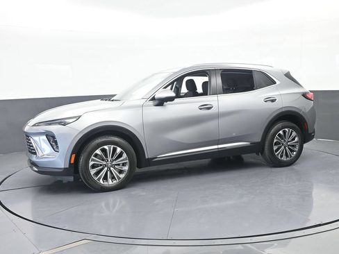 Used 2024 Buick Envision Preferred AWD/4WD image 2