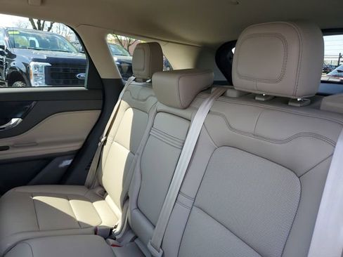 Certified 2023 Lincoln Corsair AWD w/ Equipment Group 101A image 24